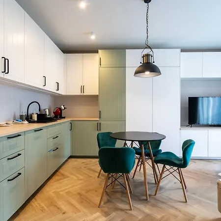 Апартаменты Nikiszowiec Lavish By Bookinghost Катовице